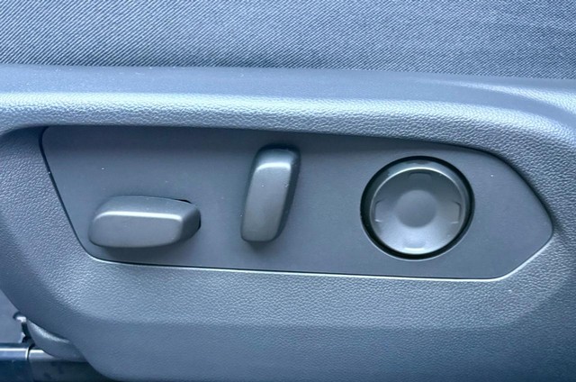 2026 Buick Envision Sport Touring thumbnail image 32