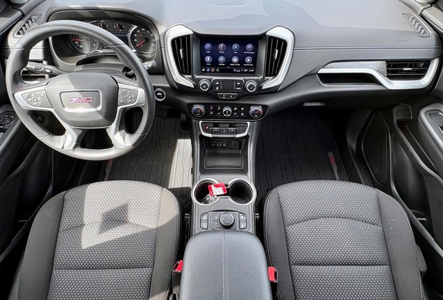 2024 GMC Terrain SLE thumbnail image 13