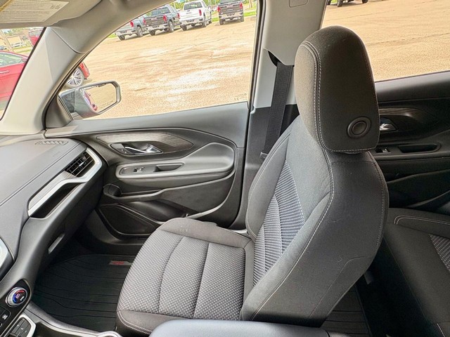 2024 GMC Terrain SLE thumbnail image 15