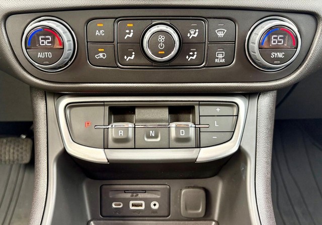 2024 GMC Terrain SLE thumbnail image 27