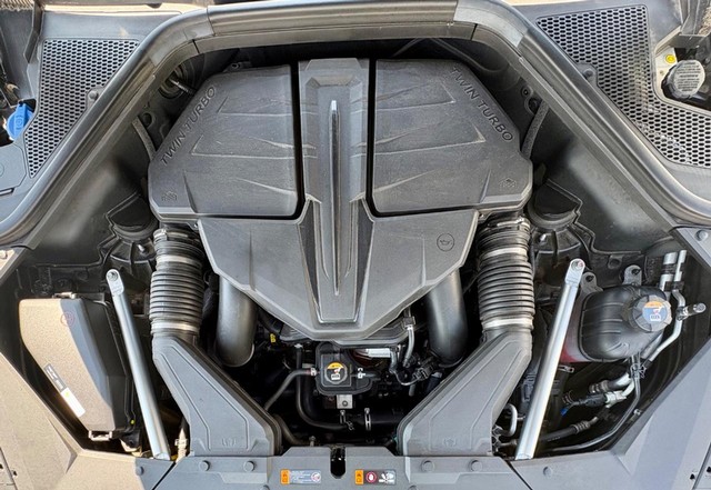 2024 Genesis GV80 3.5T AWD thumbnail image 09