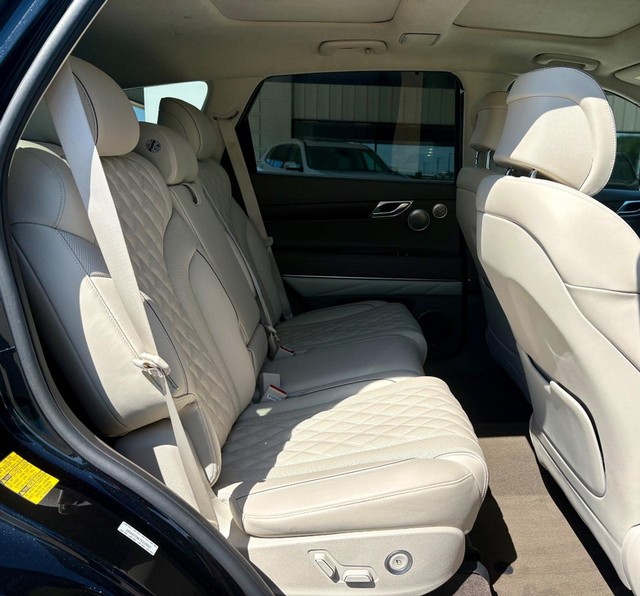 2024 Genesis GV80 3.5T AWD thumbnail image 11