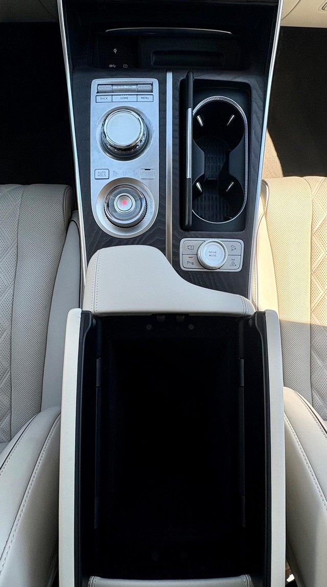 2024 Genesis GV80 3.5T AWD thumbnail image 14