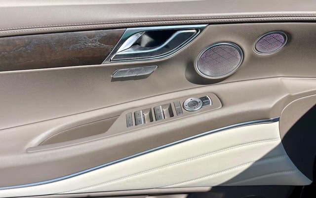 2024 Genesis GV80 3.5T AWD thumbnail image 17