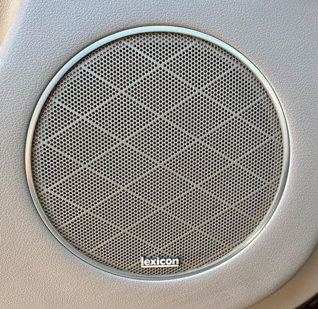 2024 Genesis GV80 3.5T AWD thumbnail image 18