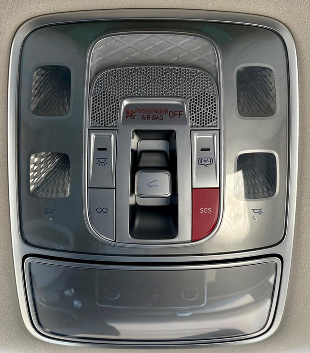 2024 Genesis GV80 3.5T AWD thumbnail image 31