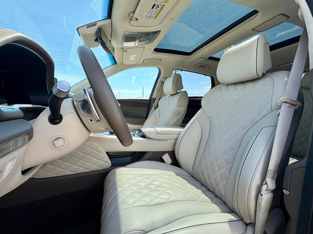2024 Genesis GV80 3.5T AWD thumbnail image 32