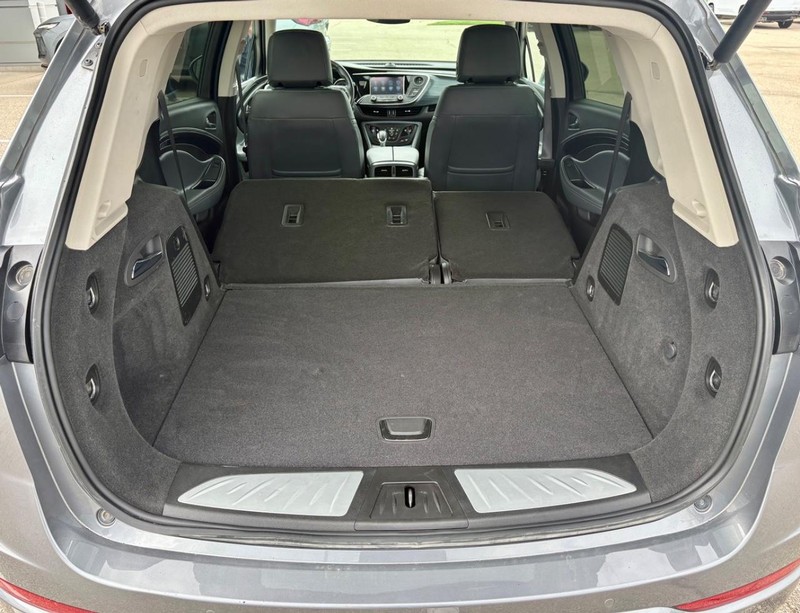 Buick Envision Vehicle Full-screen Gallery Image 06