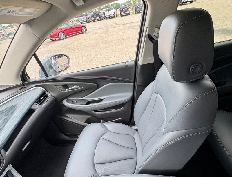 Buick Envision Vehicle Full-screen Gallery Image 16