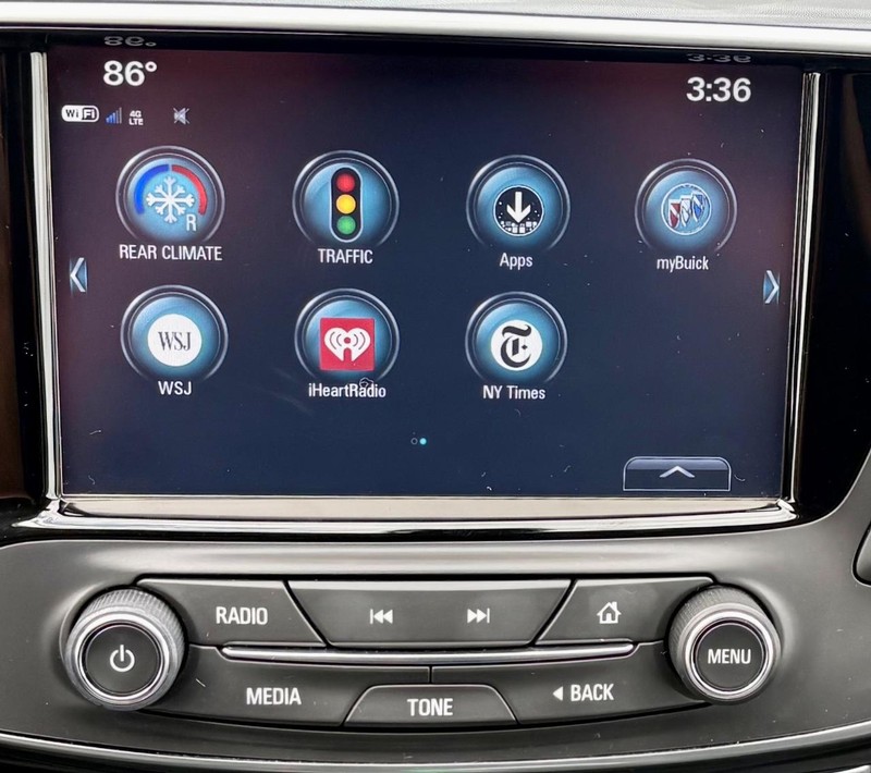 Buick Envision Vehicle Full-screen Gallery Image 25