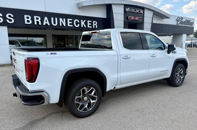 2026 GMC Sierra 1500 SLT thumbnail image 03
