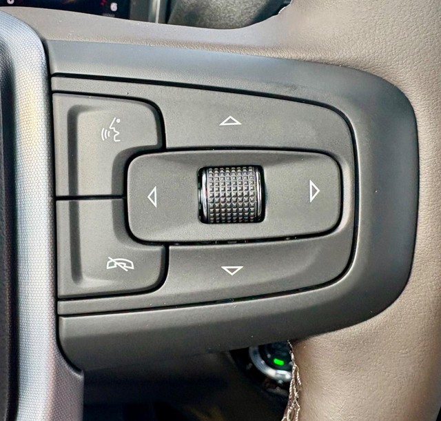 2026 GMC Sierra 1500 SLT thumbnail image 23