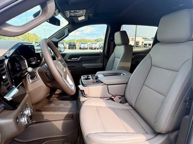 2026 GMC Sierra 1500 SLT thumbnail image 32