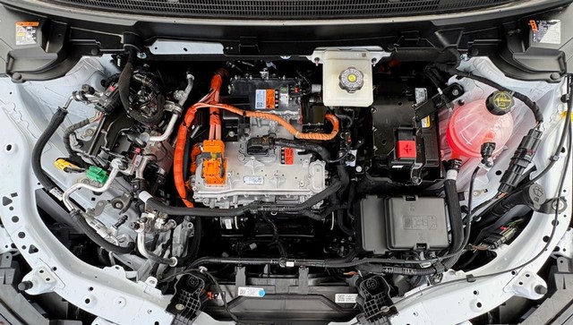 2027 Cadillac OPTIQ Sport thumbnail image 09