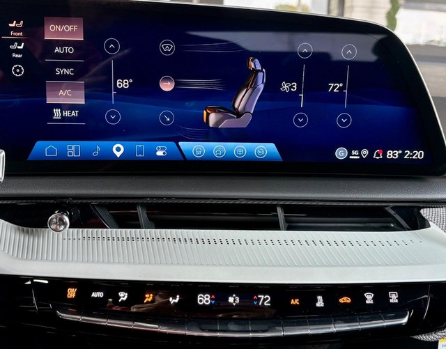 2027 Cadillac OPTIQ Sport thumbnail image 26