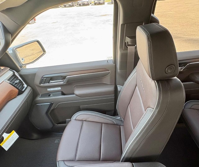 2026 GMC Sierra 1500 Denali thumbnail image 17