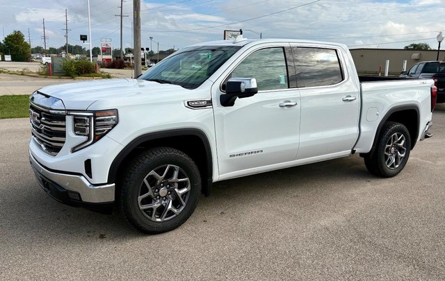 2026 GMC Sierra 1500 SLT - Photo 8