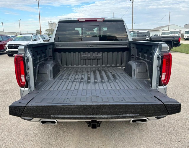 2026 GMC Sierra 1500 SLT - Photo 5