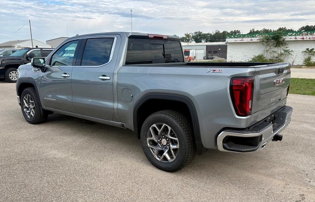 2026 GMC Sierra 1500 SLT - Photo 7