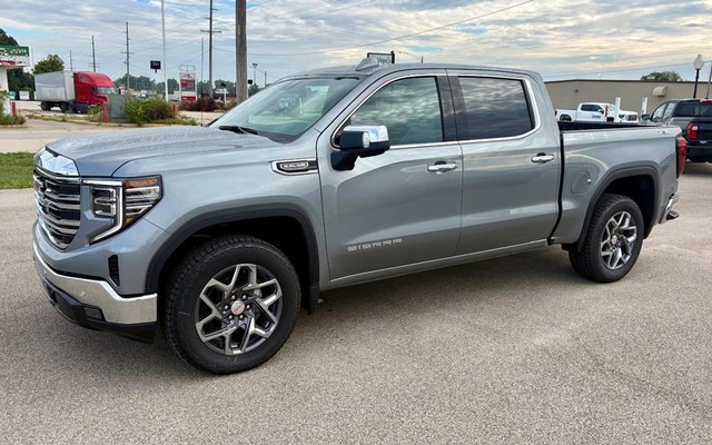 2026 GMC Sierra 1500 SLT - Photo 8