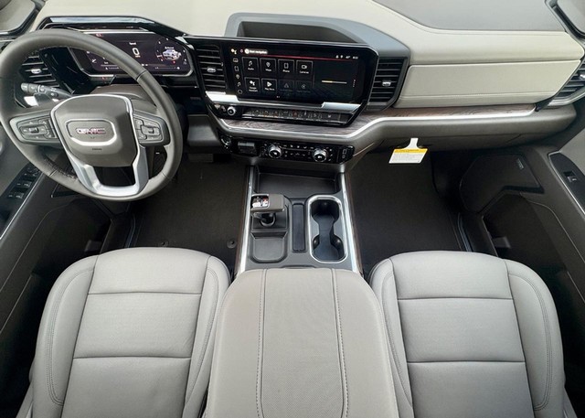 2026 GMC Sierra 1500 SLT - Photo 14