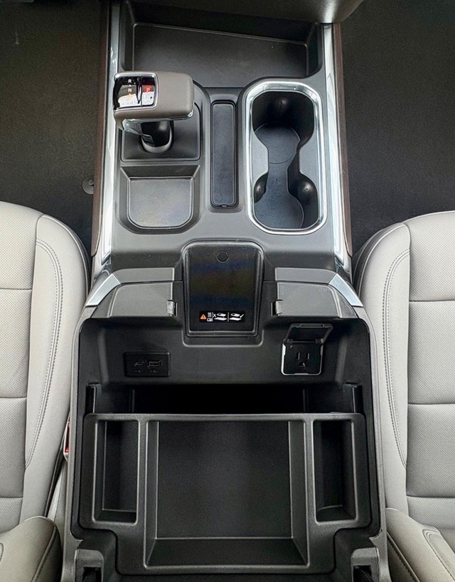 2026 GMC Sierra 1500 SLT - Photo 15