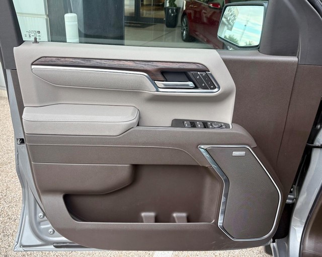 2026 GMC Sierra 1500 SLT - Photo 18