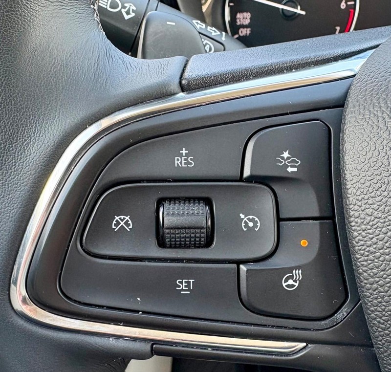 Buick Envision Vehicle Full-screen Gallery Image 19