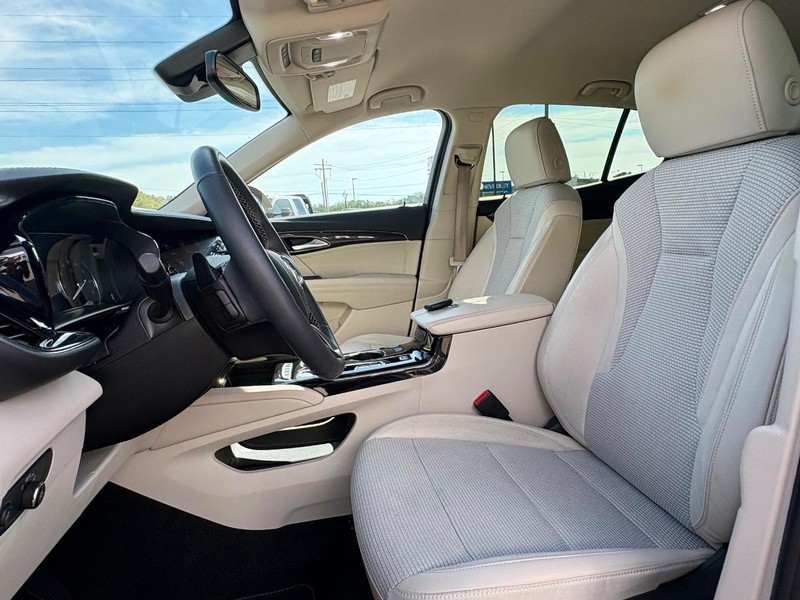 Buick Envision Vehicle Full-screen Gallery Image 28