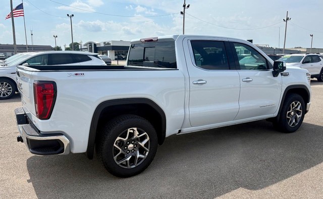 2026 GMC Sierra 1500 SLT thumbnail image 03