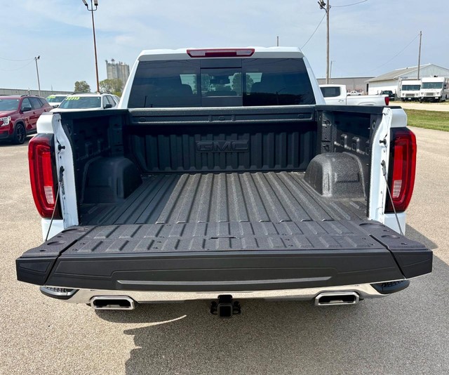 2026 GMC Sierra 1500 SLT thumbnail image 05