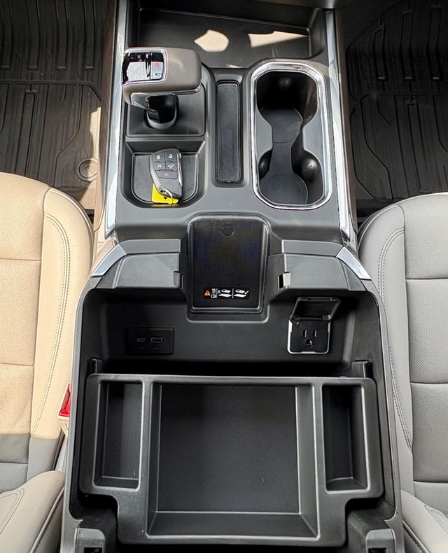 2026 GMC Sierra 1500 SLT thumbnail image 15
