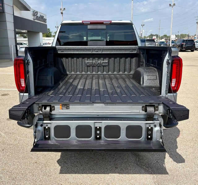 2026 GMC Sierra 1500 SLT - Photo 6