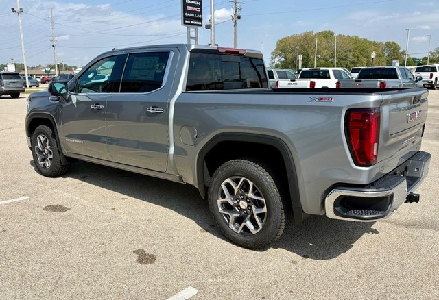 2026 GMC Sierra 1500 SLT - Photo 7