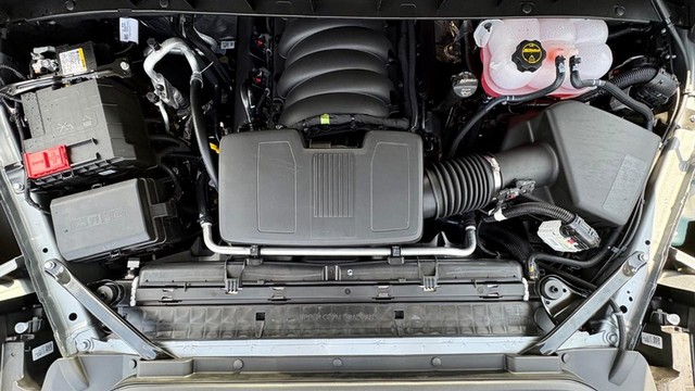 2026 GMC Sierra 1500 SLT - Photo 10
