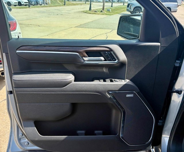 2026 GMC Sierra 1500 SLT - Photo 17
