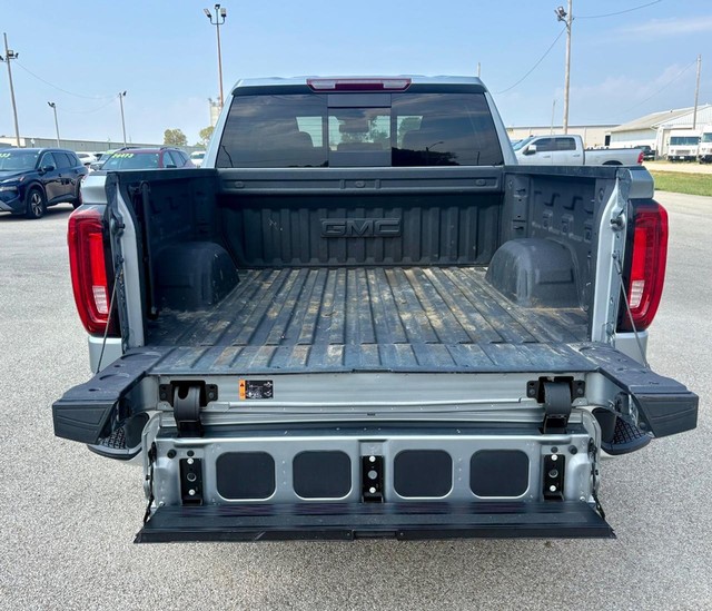 2025 GMC Sierra 1500 SLT thumbnail image 06