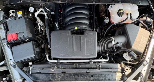 2025 GMC Sierra 1500 SLT thumbnail image 10