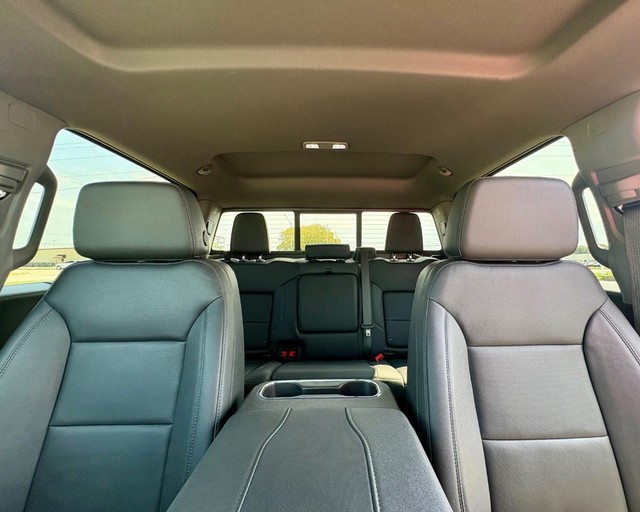 2025 GMC Sierra 1500 SLT thumbnail image 31
