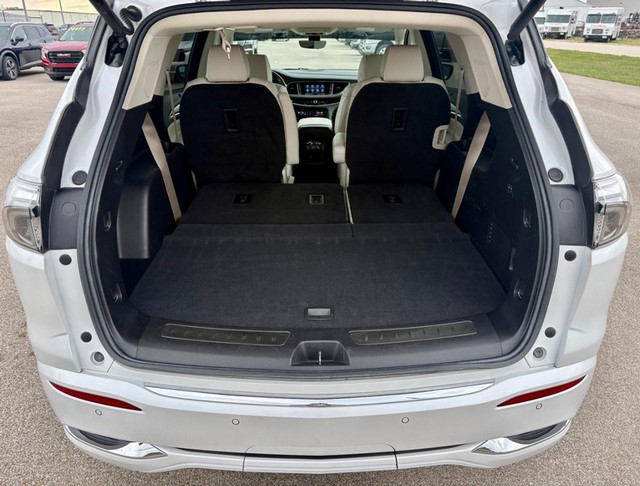 2022 Buick Enclave Avenir thumbnail image 06