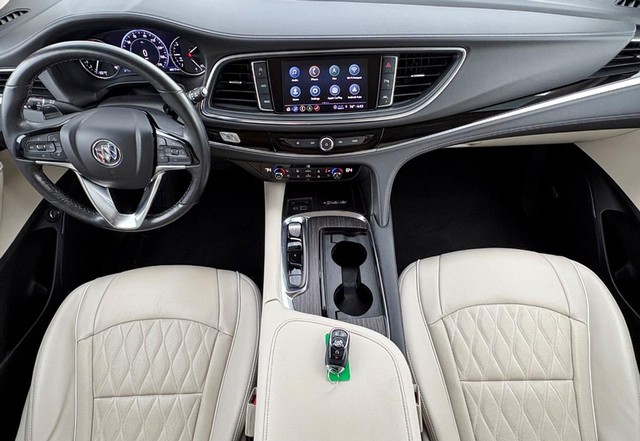 2022 Buick Enclave Avenir thumbnail image 16