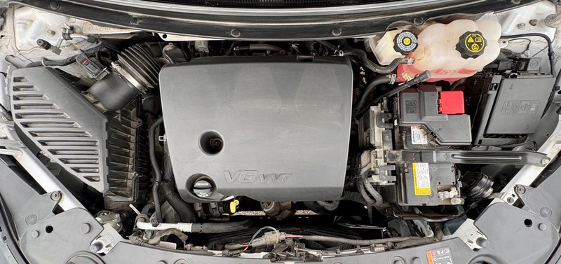 Buick Enclave Vehicle Full-screen Gallery Image 11