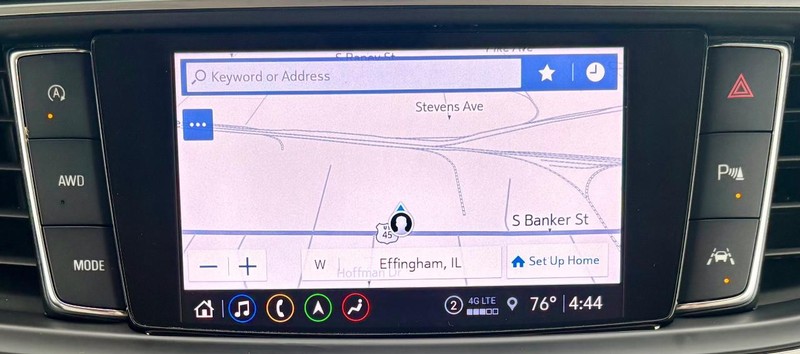 Buick Enclave Vehicle Full-screen Gallery Image 29