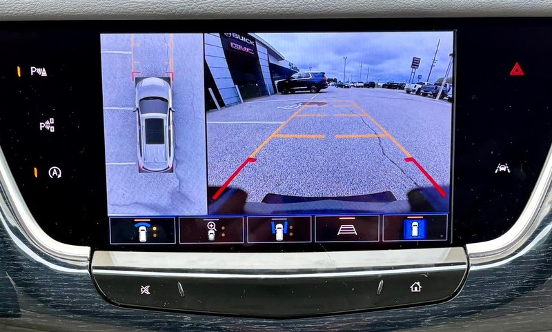 Cadillac XT6 Vehicle Full-screen Gallery Image 28