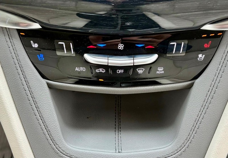Cadillac XT6 Vehicle Full-screen Gallery Image 30