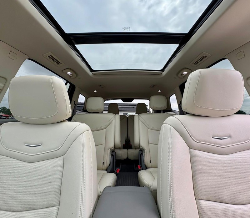 Cadillac XT6 Vehicle Full-screen Gallery Image 31