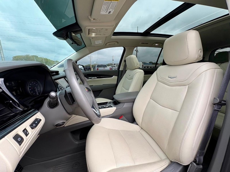 Cadillac XT6 Vehicle Full-screen Gallery Image 34