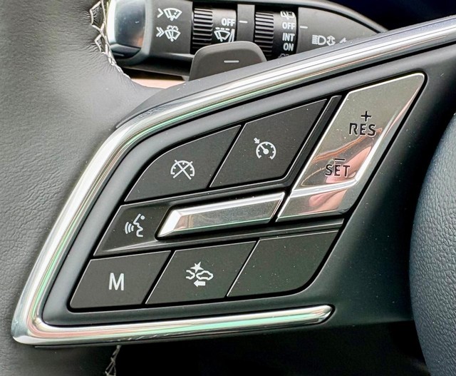 2026 Buick Envision Sport Touring thumbnail image 21