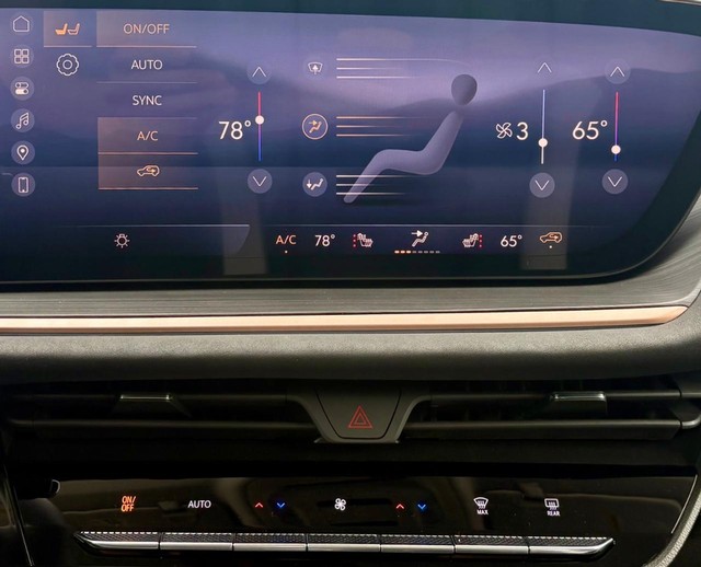 2026 Buick Envision Sport Touring thumbnail image 28