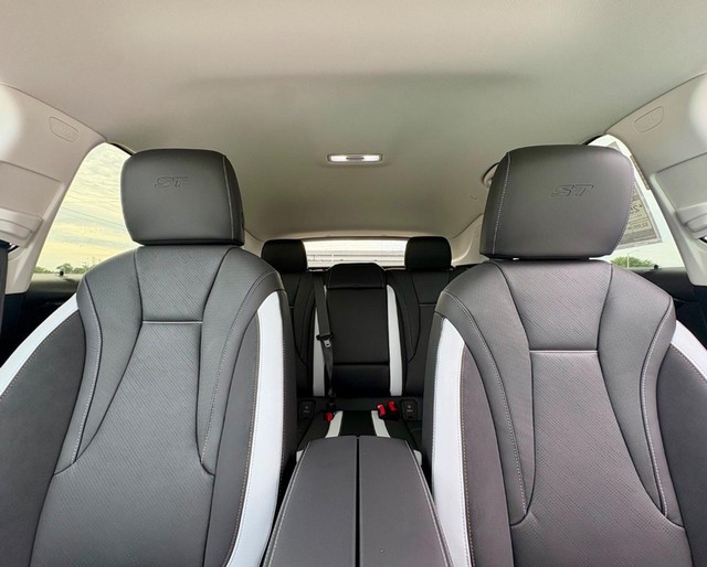 2026 Buick Envision Sport Touring thumbnail image 29